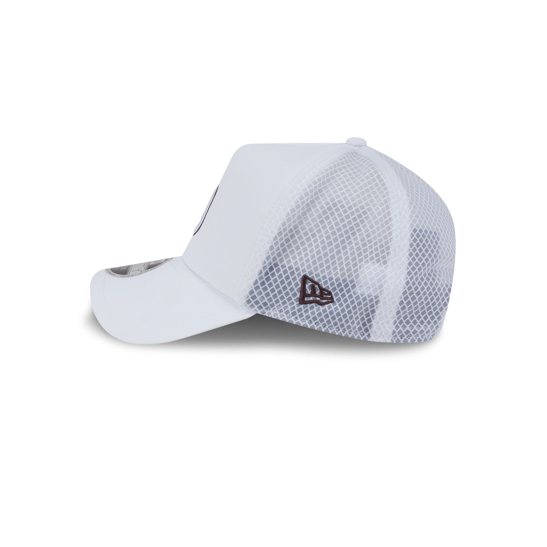 San Diego Padres 2026 Batting Practice White 9FORTY APEX Trucker Hat